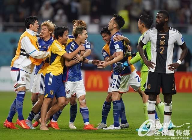 开云体育APP-CBA季后赛赛程吃紧，国际米兰赛前更衣室发声，更衣室稳定，医务组通报恢复(nba排名赛程)